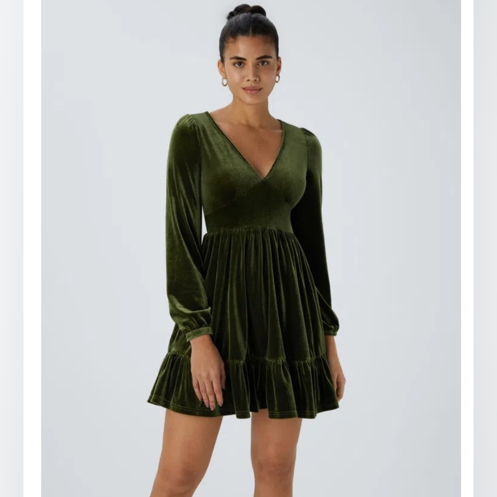 Halara Elegant Green Velvet Dress